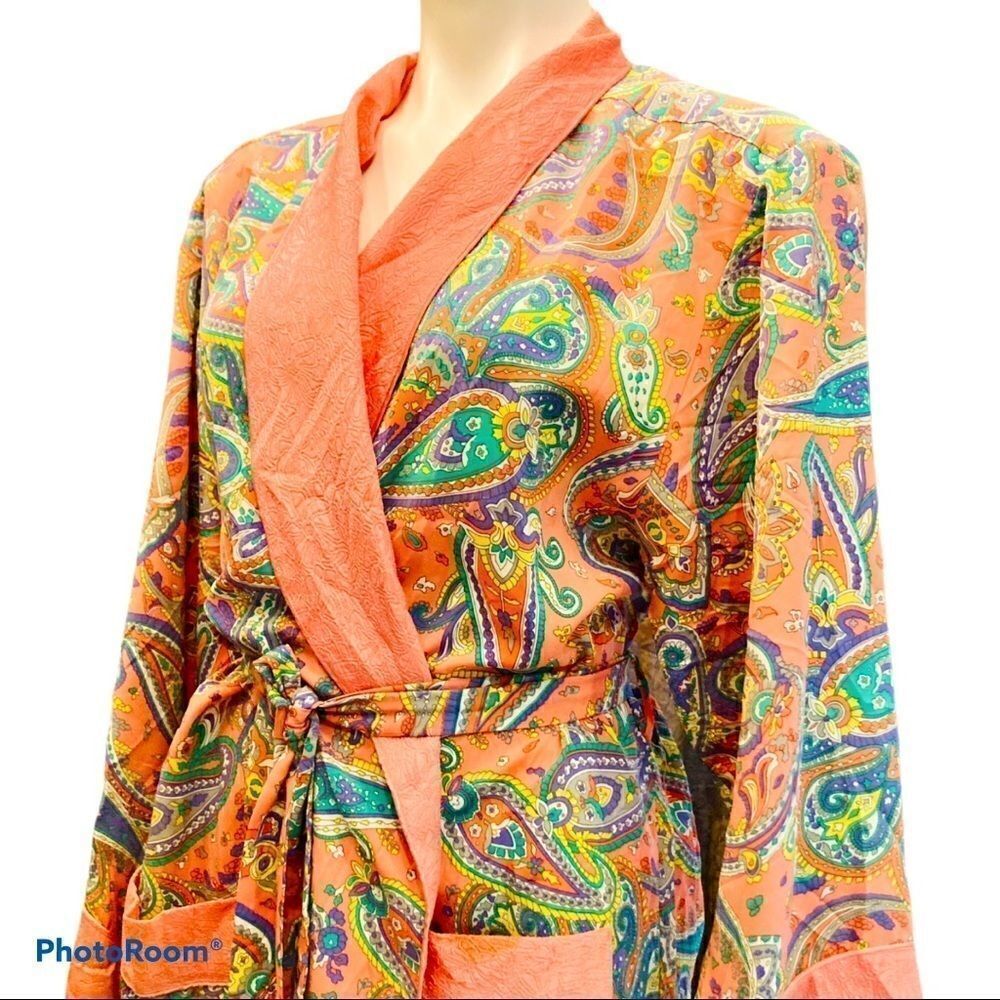 VTG paisley print Victoria secret sleep wear robe